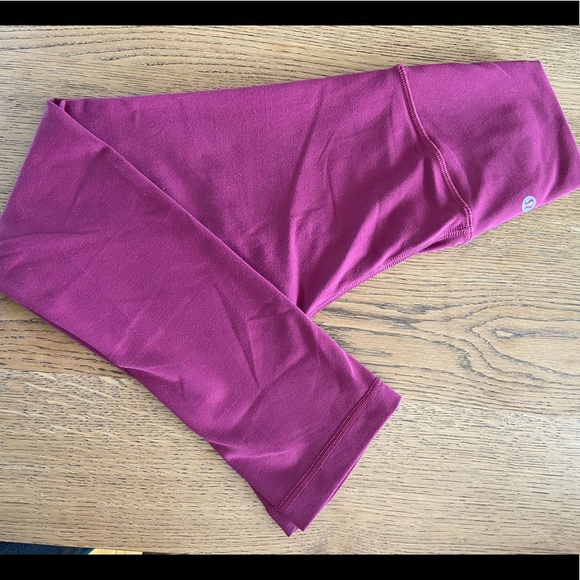 Lululemon Wunder Under Crop tights - Picture 1 of 1